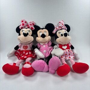 Disney Parks Minnie Mouse‎ Plush Lot of 3 Valentines Hearts Pink Red Sisters